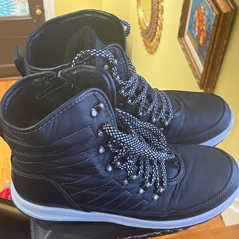 Weatherproof boots
